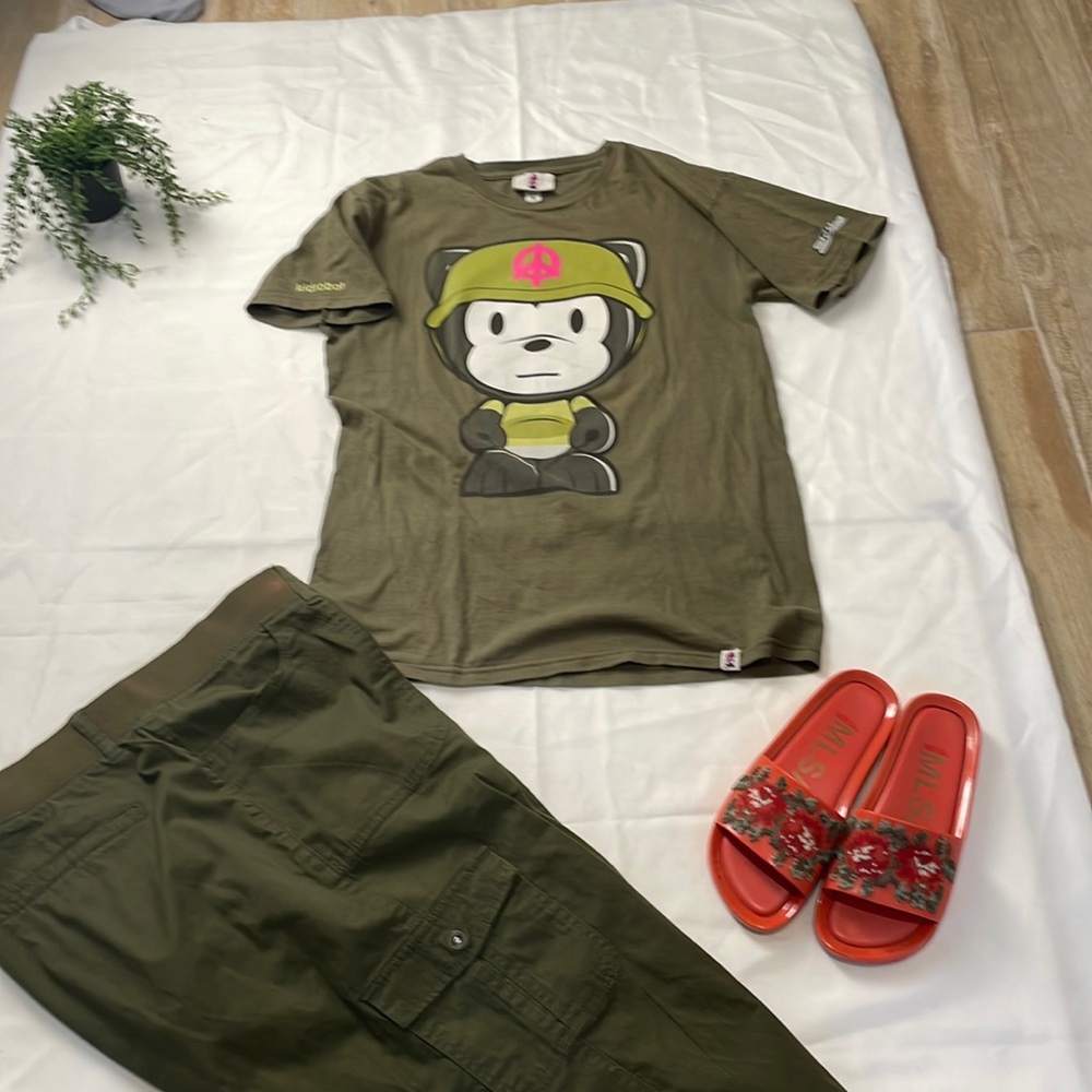 Green T-shirt